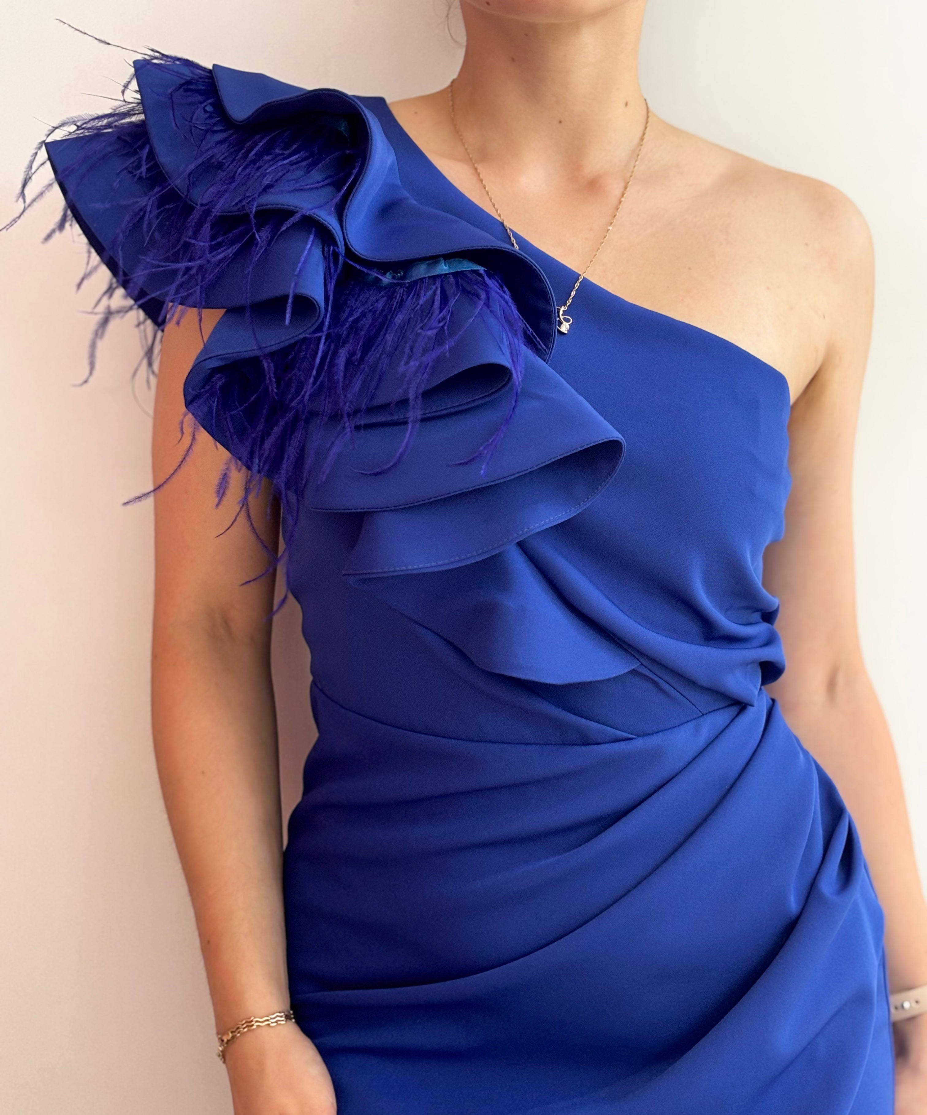 Carmelia asymetryczna chabrowa sukienka maxi