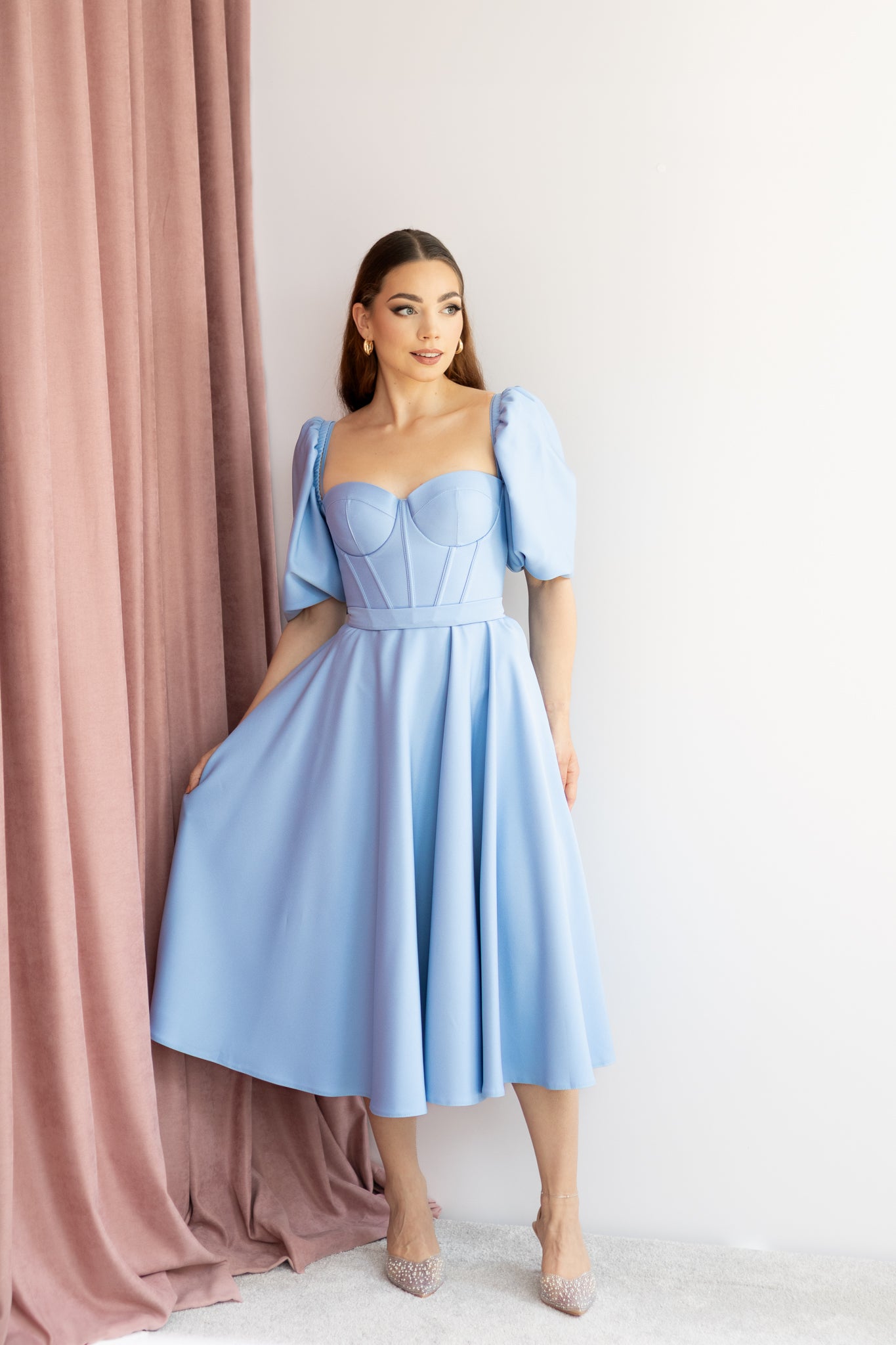 Valentina gorsetowa sukienka midi błękitna