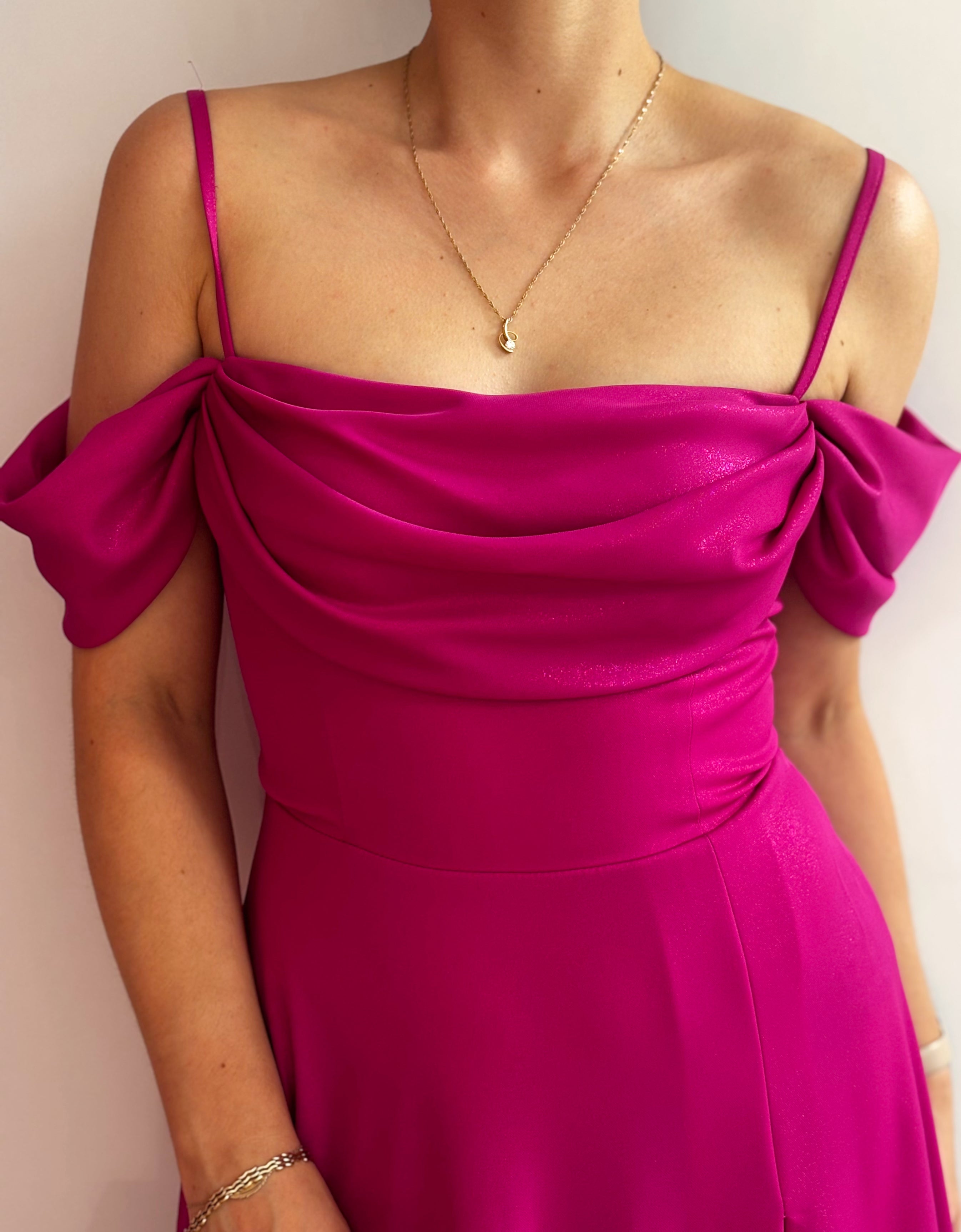 Adell rozkloszowana sukienka maxi fuksja