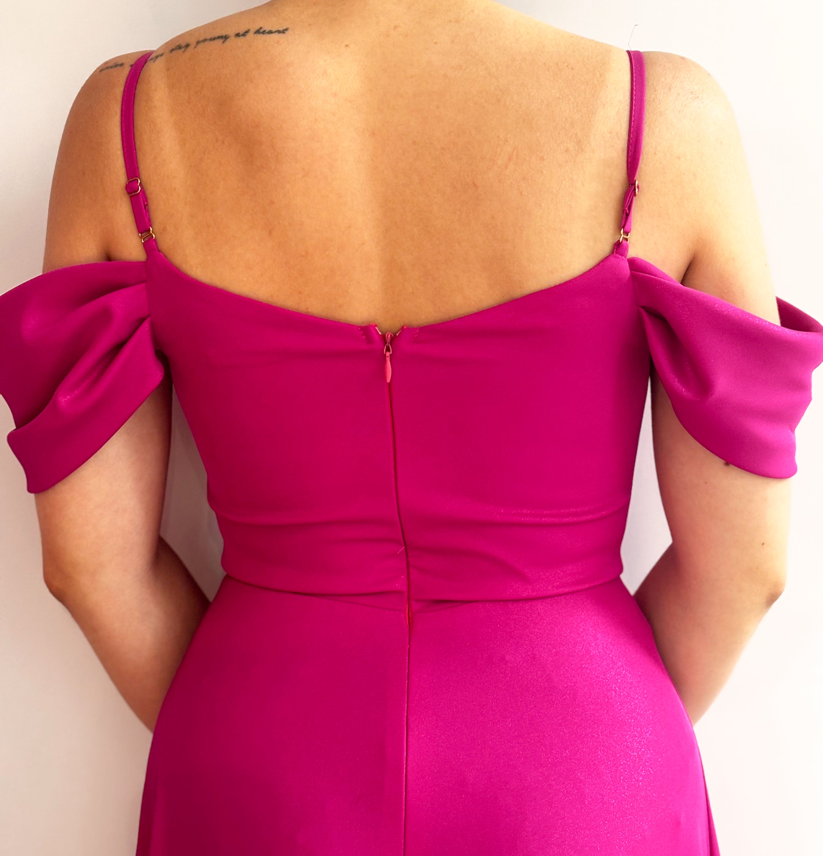 Adell rozkloszowana sukienka maxi fuksja