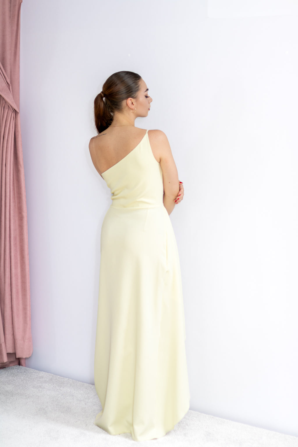 Molly asymetryczna cytrynowa sukienki maxi