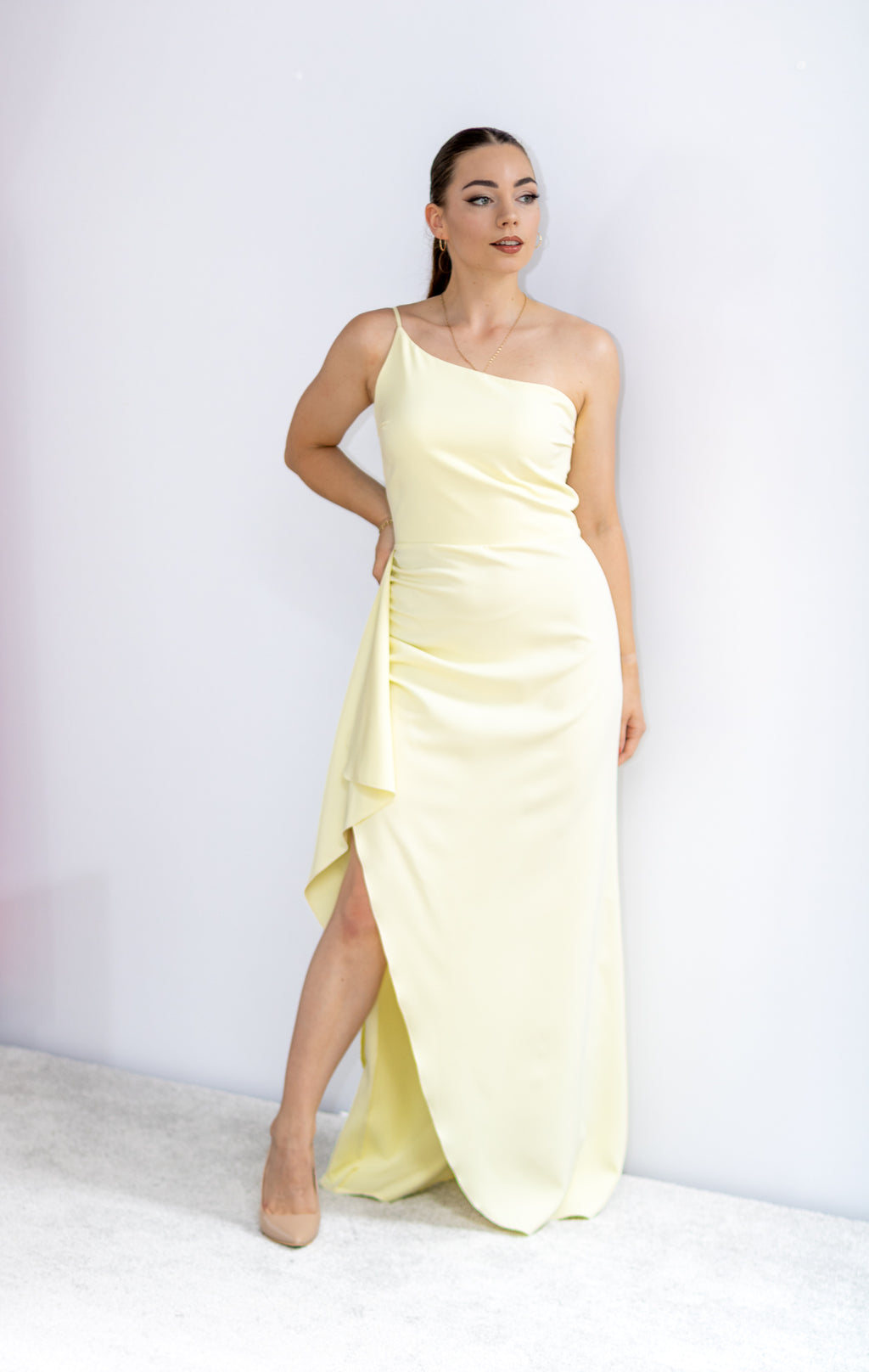 Molly asymetryczna cytrynowa sukienki maxi