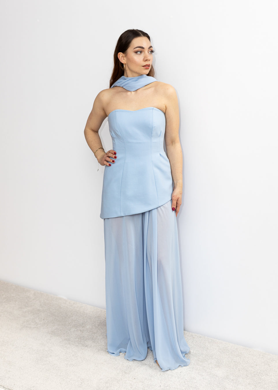 Elise gorsetowa sukienka z szyfonem błękitna