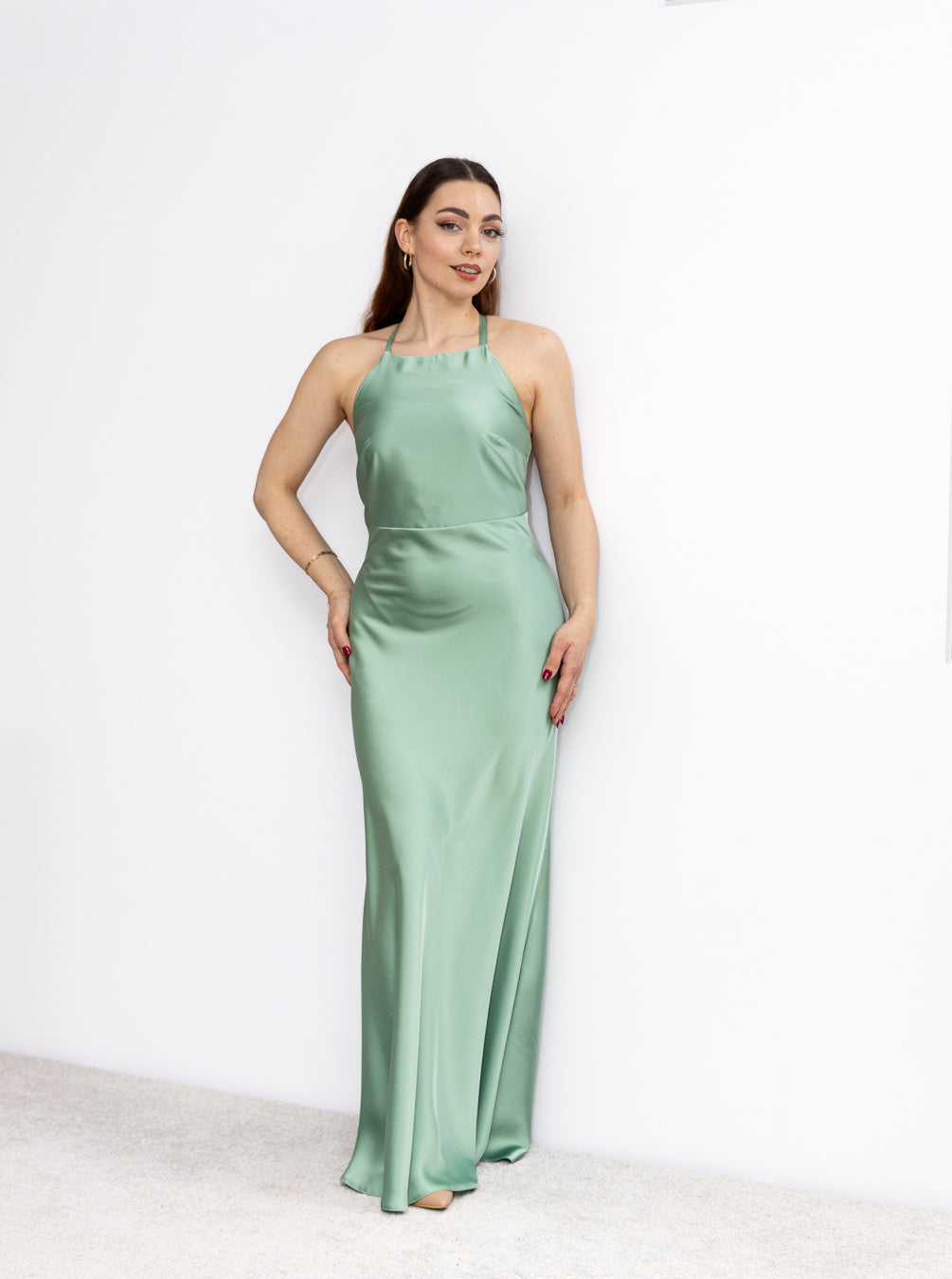 Chloe satynowa sukienka maxi szałwia