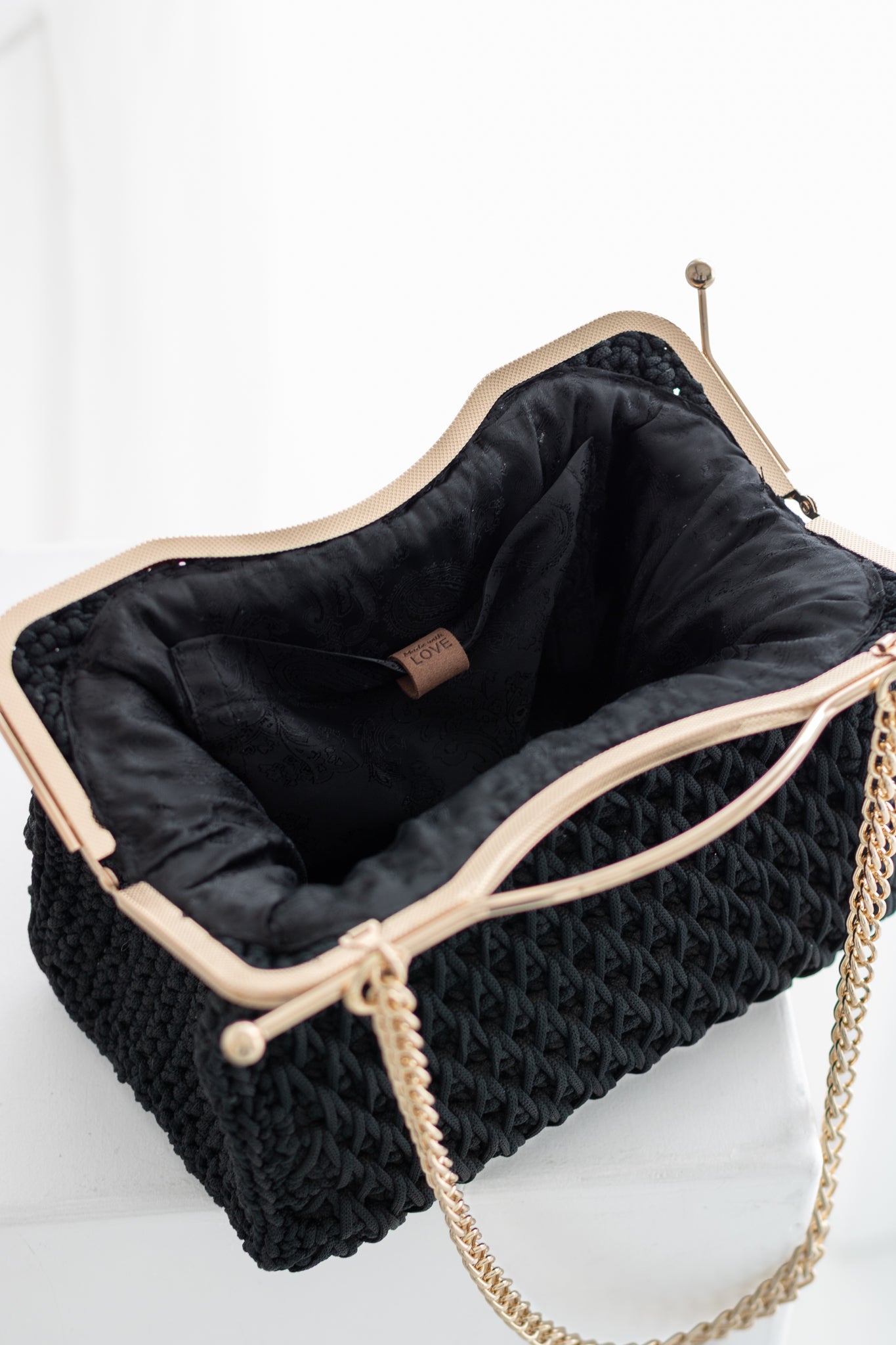 Torebka z ozdobnym biglem